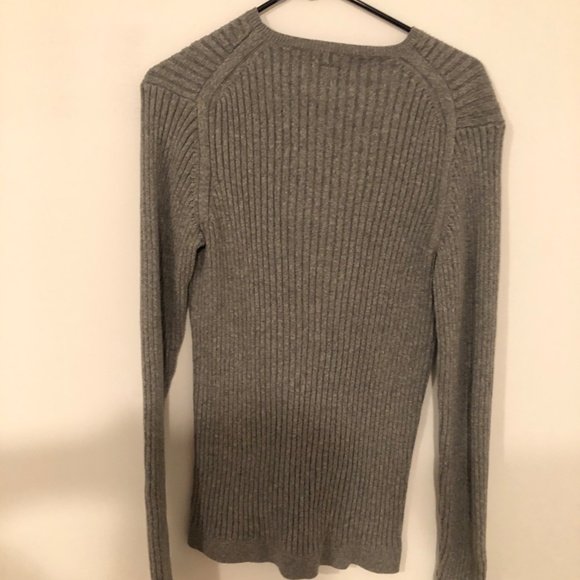 Gap Sweater - Picture 3 of 3